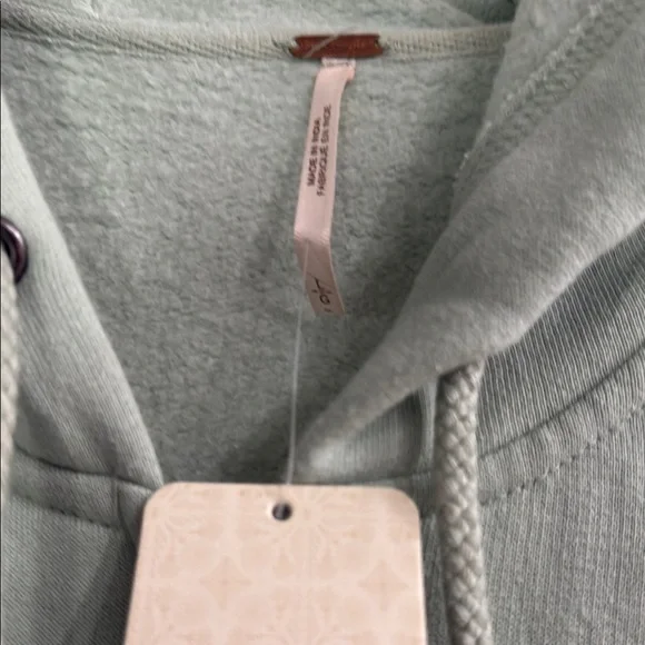 Tiered Trapeze Zip-Up - Picture 4 of 5